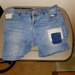 Ny and company Bermuda shorts